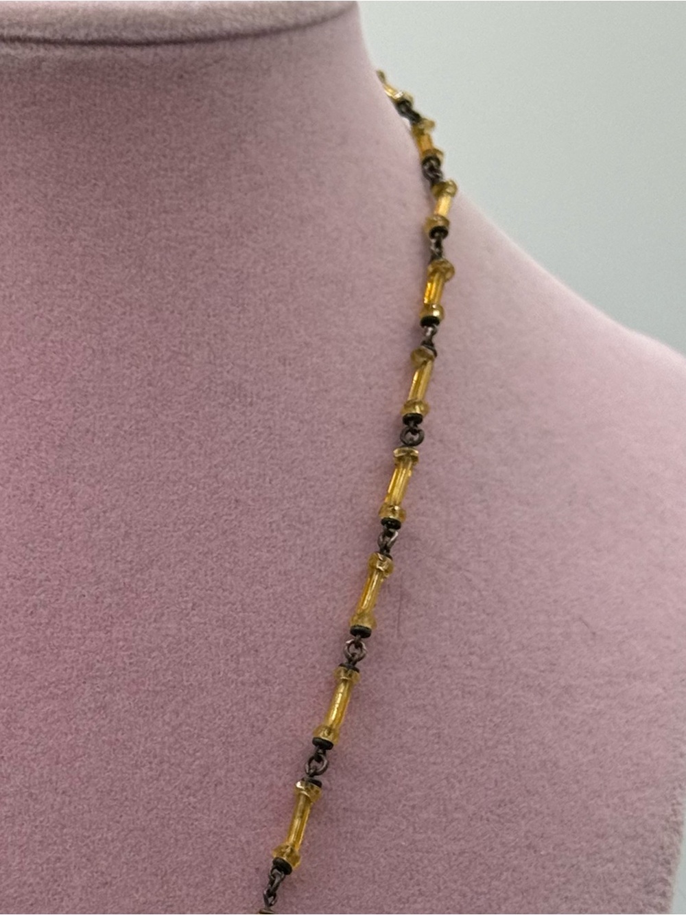 Vintage Amber yellow Glass Pendant Necklace - Elegant Yellow Necklace - Picture 4 of 7